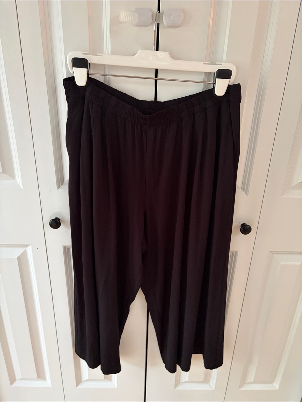 EILEEN FISHER Black Wide Leg Stretchy Jersey Knit Crop Lagenlook Pull On Pants L